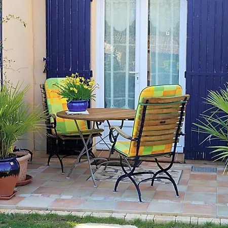 فندق مبيت وإفطار Viva Vitale Pierrevert